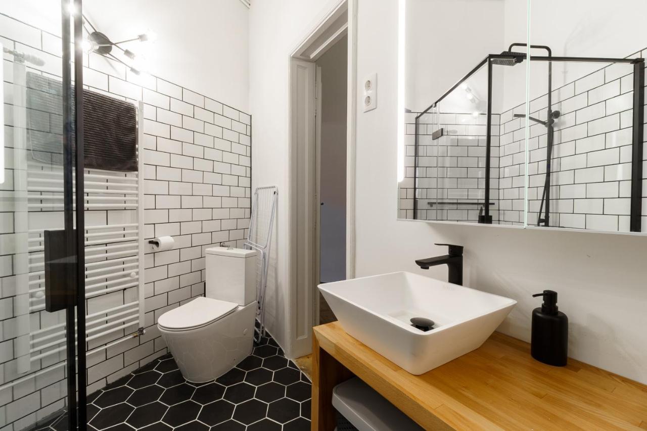 Central Loft-Style Flat Next To Danube Budapest Bagian luar foto