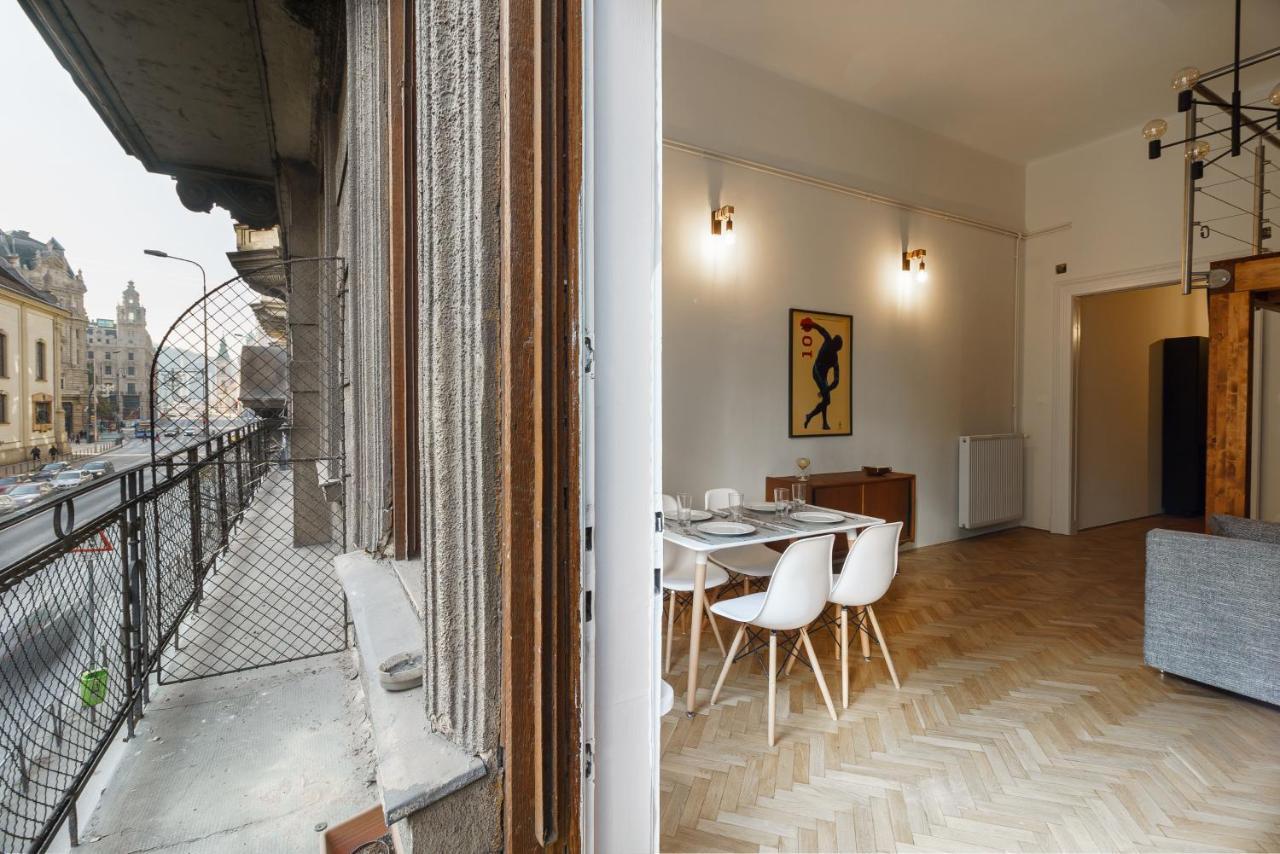 Central Loft-Style Flat Next To Danube Budapest Bagian luar foto